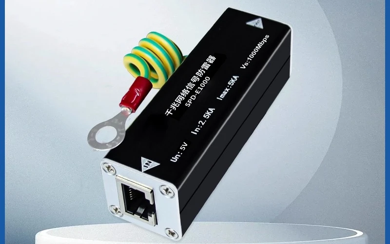 Ochronnik przeciwprzepięciowy 2-w-1 Gigabitowy sieciowy POE monitoringowy odgromnik zabezpieczenie przeciwprzepięciowe sygnału zasilania