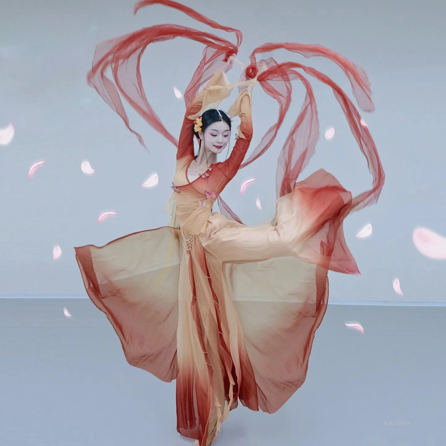 

2026 New Classical Dance Costume Gradient Butterfly Gauze Dress Flowing Chinese Style Practice Set For Girls' Stage Performance