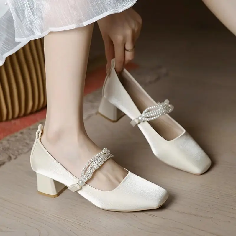 Ladies Pumps Wedding Bride Shoe with Medium Heels Square Toe Women's Shoes Pearl High Quality Quick Delivery 39 Chic and Elegant