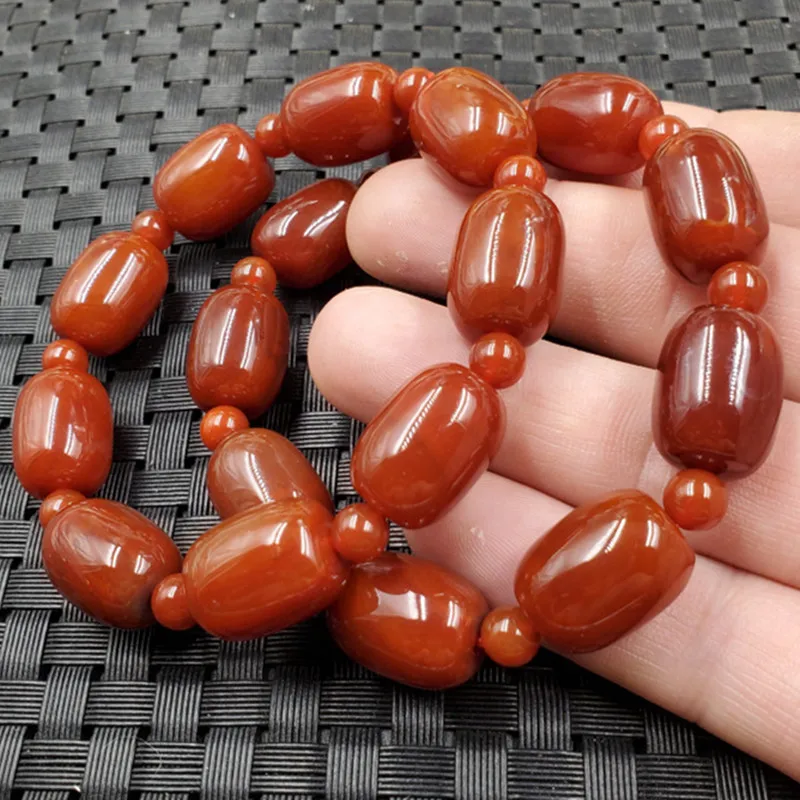 

Natural Red Agate Barrel Bead South Red Passepartout Bracelet for Men and Women, Wild Bracelet of This Animal Year