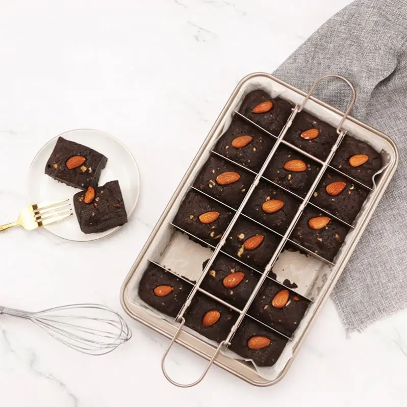 

No-stick Brownie Pan with Built-in Divider 18pcs Carbon Steel Baking Tray for Oven Cheese Chocolate Candy Cake Bakeware Tools