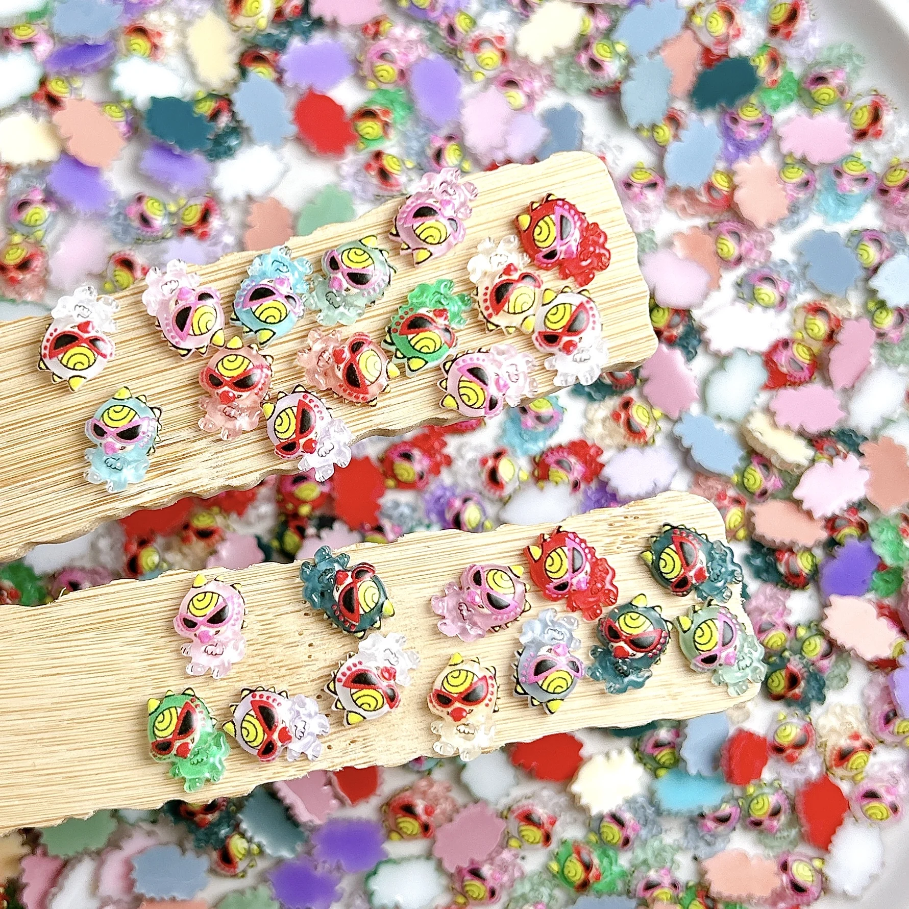 50PCS การ์ตูนตลก Jell ไดโนเสาร์ที่มีสีสันเรซิ่นตกแต่งเล็บ Creative Pacifier แว่นตากันแดดตุ๊กตาเล็บ Charms DIY เล็บ