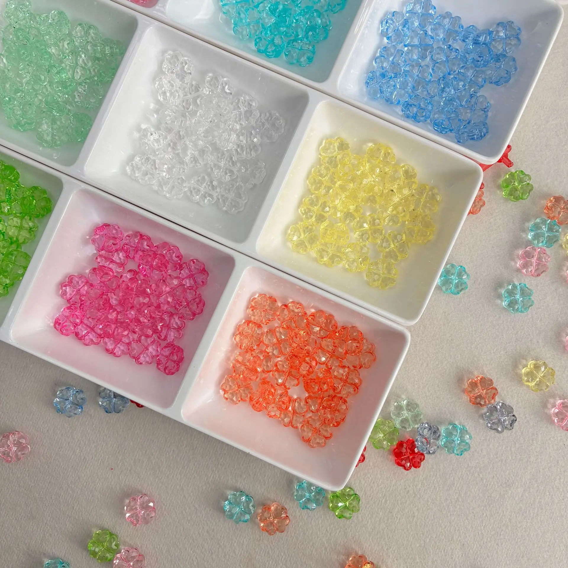 50/100 Stück, 13 mm, Kleeblatt, transparent, Blume, gerades Loch, flach, Acryl, geschnitten, lose Perlen, DIY-Zubehör – Detail 5