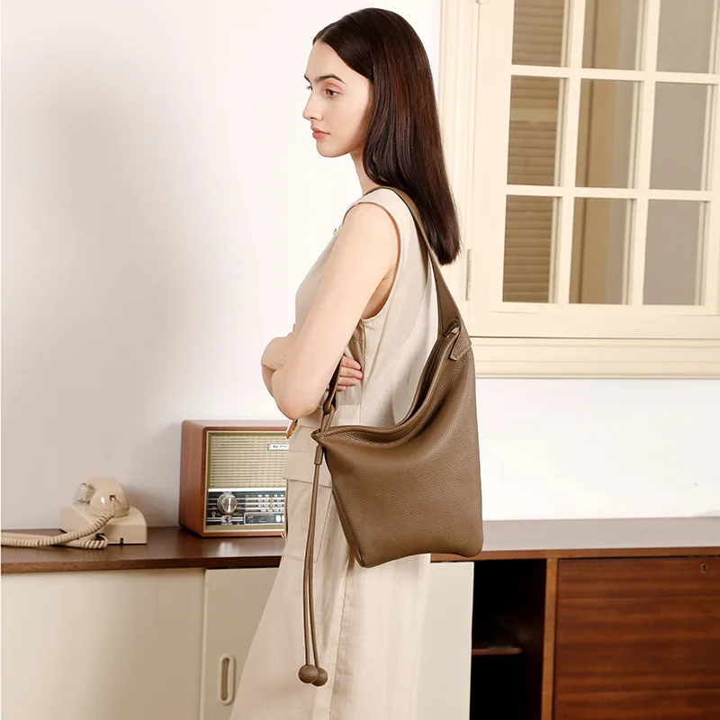 

Leather Lazy Dumpling Bag Niche Asymmetrical Design Minimalist Knot Croissant Single-shoulder Crossbody Women's Designer Luxury