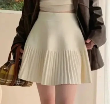 

Korean version sweet knitted skirt women's new spring and autumn high waisted elastic temperament pleated skirt