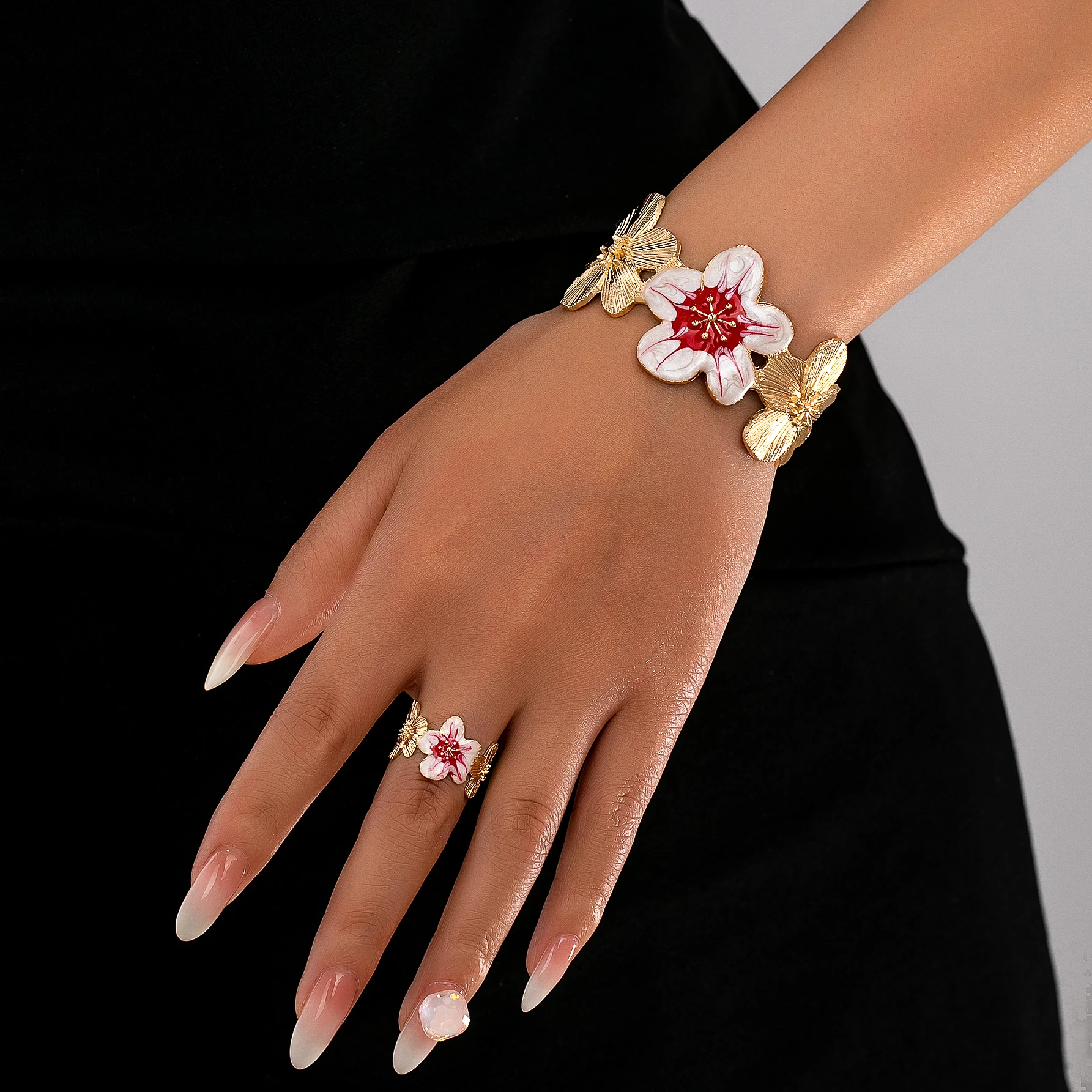 

European American punk style metal enamel glaze fivepetal flower bracelet and ring set, vacation beach travel jewelry