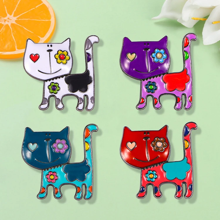 New cartoon personalized painted cat brooch, European and American alloy oil dripping animal brooch small clip