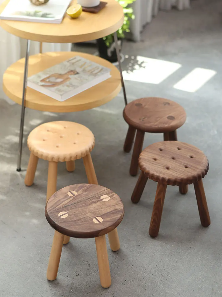 Creative Natural Solid Wood Round Biscuits Lace Low Stool Black Walnut Beech Stool Children's Stool Shoe Stool Home Decor Modern