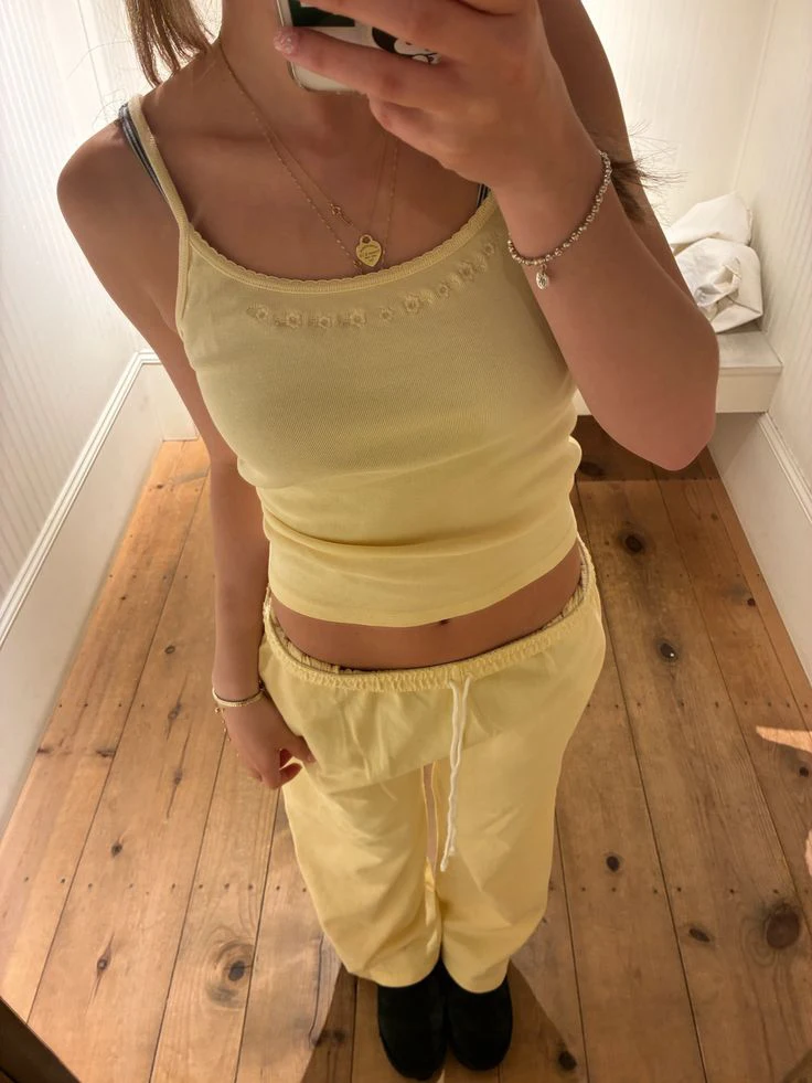 

Yellow Flower Embroidery Slim Tank Top Women Summer Lace Trim U Collar Sleeveless Camis Sweet Casual Drawstring Sweatpants New
