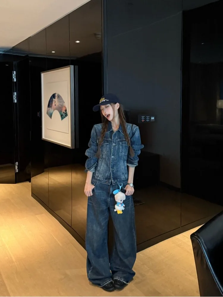 

Джинсовое пальто высокого качества с большим жемчугом, женское зимнее стеганое пальто с подкладкой из овечьей шерсти, альпинистские аппликации, пушистый стеганый пояс с четырьмя карманами