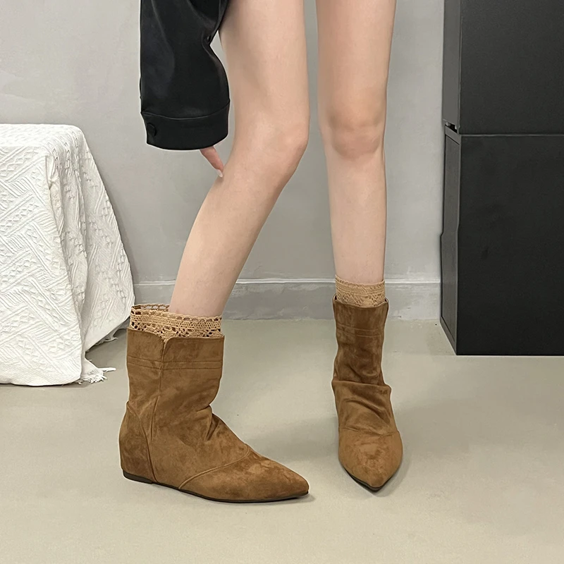 Pointed Toe Pile Booties Women's 2026 Autumn New Comfortable Inside Heel Flats