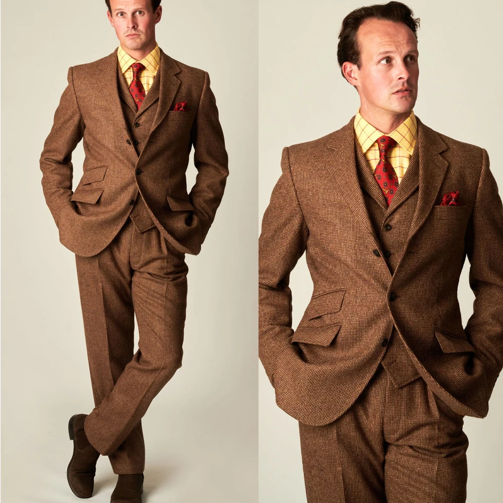 Classic Brown Herringbone Tweed 3-Piece Suit with Slanted Flap Pockets and Waistcoat Men Autumn Wedding Suit Customized M266020