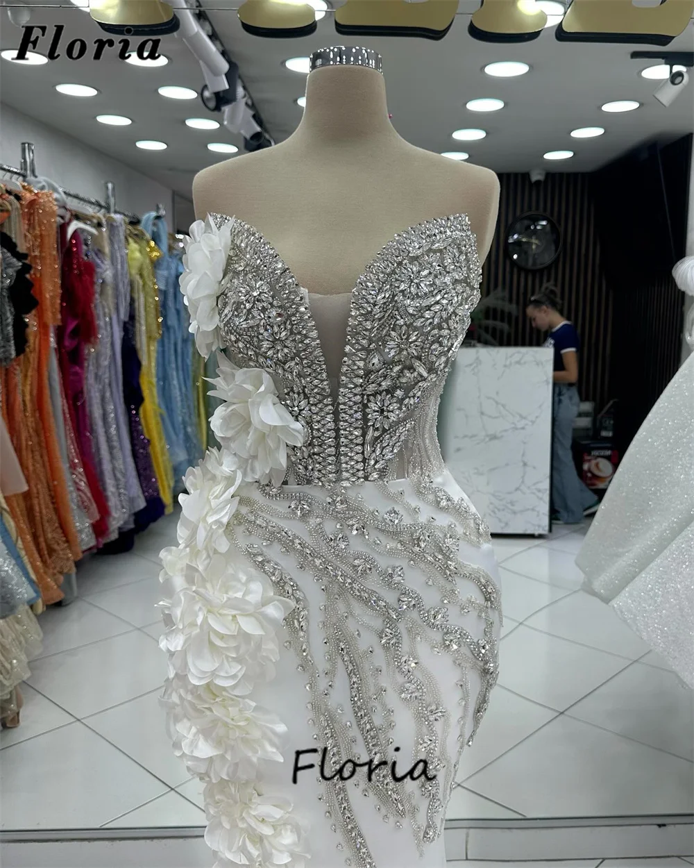 White Flowers Slit Evening Dresses Custom Made Sheer Neck Women Prom Dress Elegant 2025 African Dubai Beaded Wedding Party Gowns