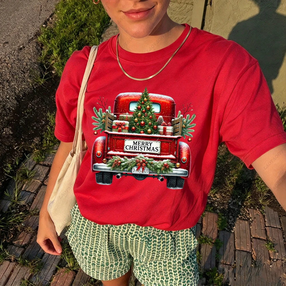 Red Vintage Pickup Truck Christmas Tree Snow Graphic Women Casual Short Sleeve T-Shirt Retro Winter Holiday Festive Shirt
