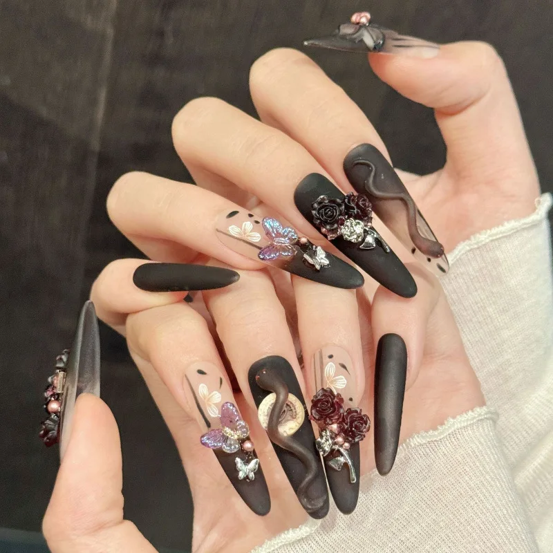 10Pcs Handmade Nails Black-to-Brown Gradient 3D Snake-Print Rose Retro Press-On Nails—Perfect As A Gift for Girls and Friends