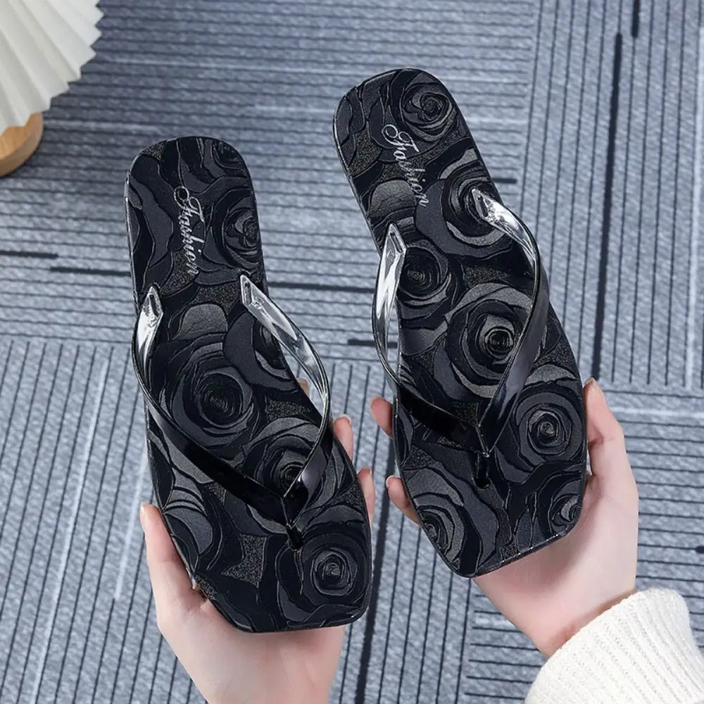 

Casual Anti-slip Shiny Flower Slippers PU Leather Soft Sole Beach Flip Flops Sweet Beach Wear Shoes Summer Slides Sandals Women