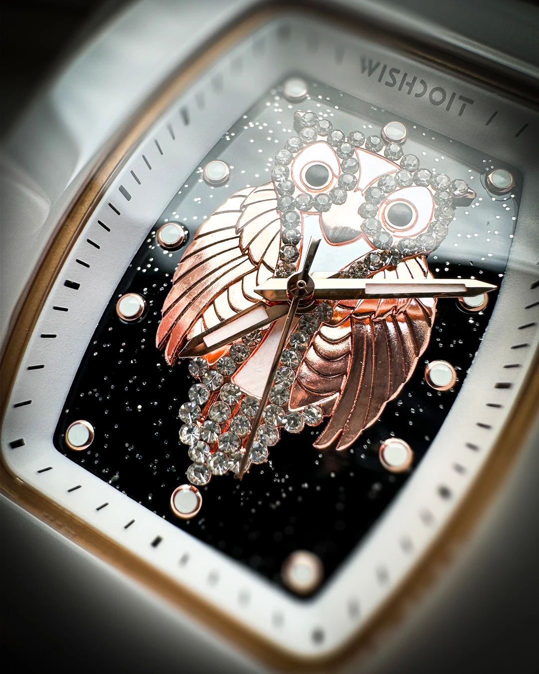 WISHDOIT Women's Owl Pattern Quartz Watch Ceramic Surface Japanese Movement 5AMT Daily Waterproof With Luminous