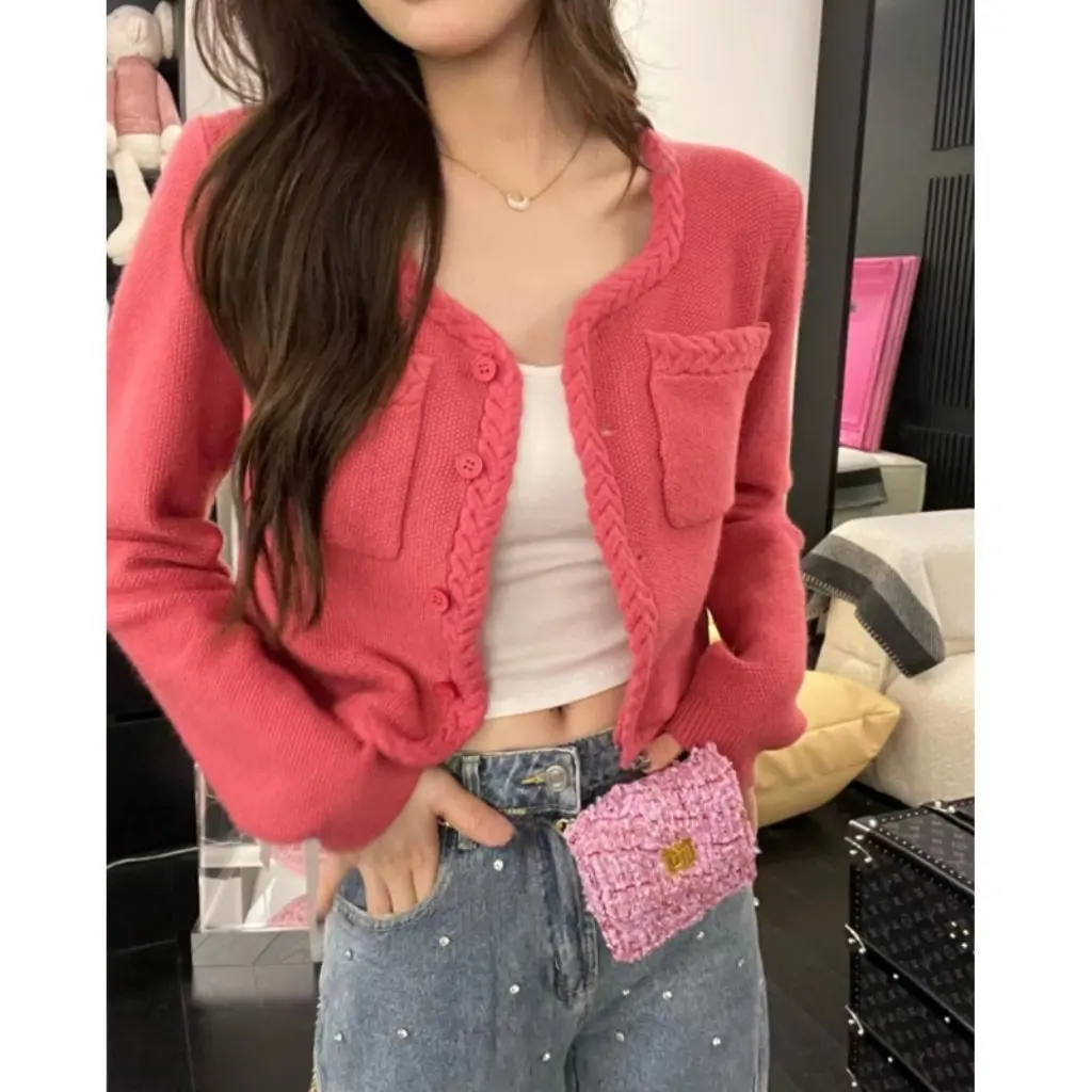 

Korean Style Elegant Twist Knitted Cardigan Long Sleeve Pink Style Design Sense Short Sweater for Women