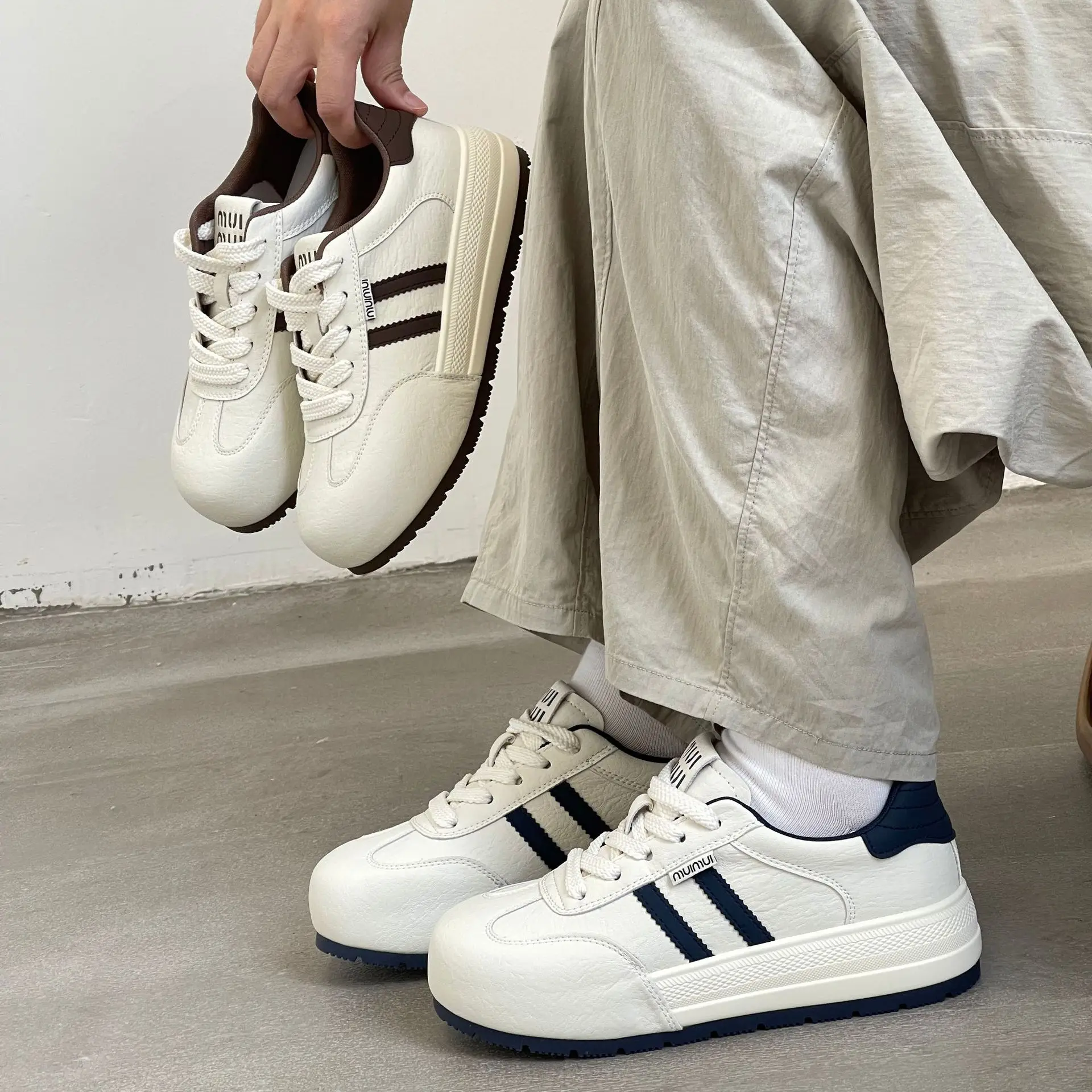 Casual Sneakers Women's Fashionable Versatile Height-Boosting Breathable Thick-Sole Sneakers Women's Mesh Shoes Striped Soft