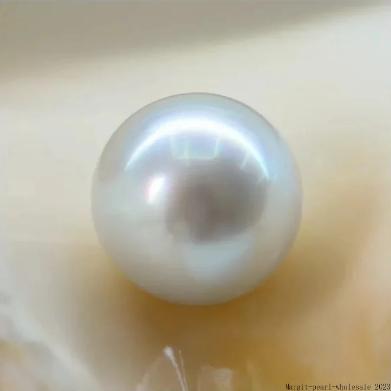 

Очаровательный белый свободный жемчуг диаметром 11–12 мм, непросверленный