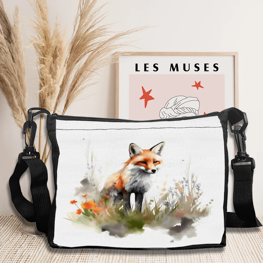 

A Fox In The Grass Summer Fashion Lightweight Durable Casual Simple Women's Handbag Student Officer Large Capacity Bag 6.17