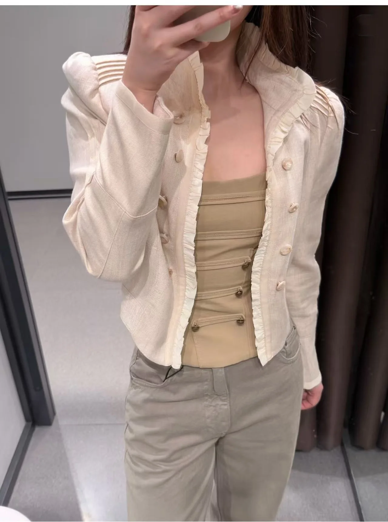 Elegant Short Sleeveless Women's Suit Jacket 2026 Early Autumn New Arrival Layered Decoration Long Sleeve Court Style Fashion