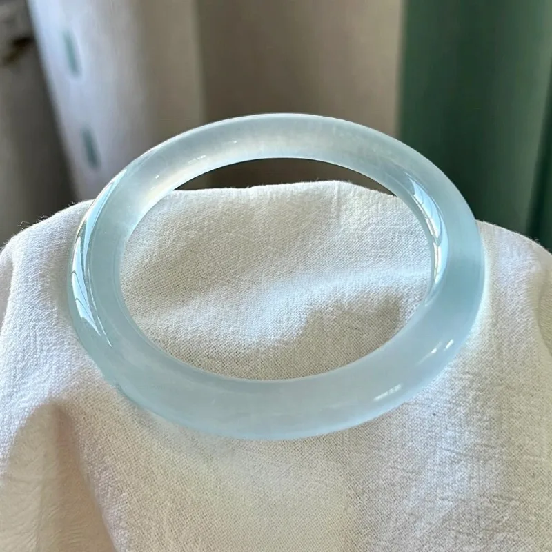 High Ice Light Blue Women's Jade Bracelet, Fresh and Versatile Jewelry