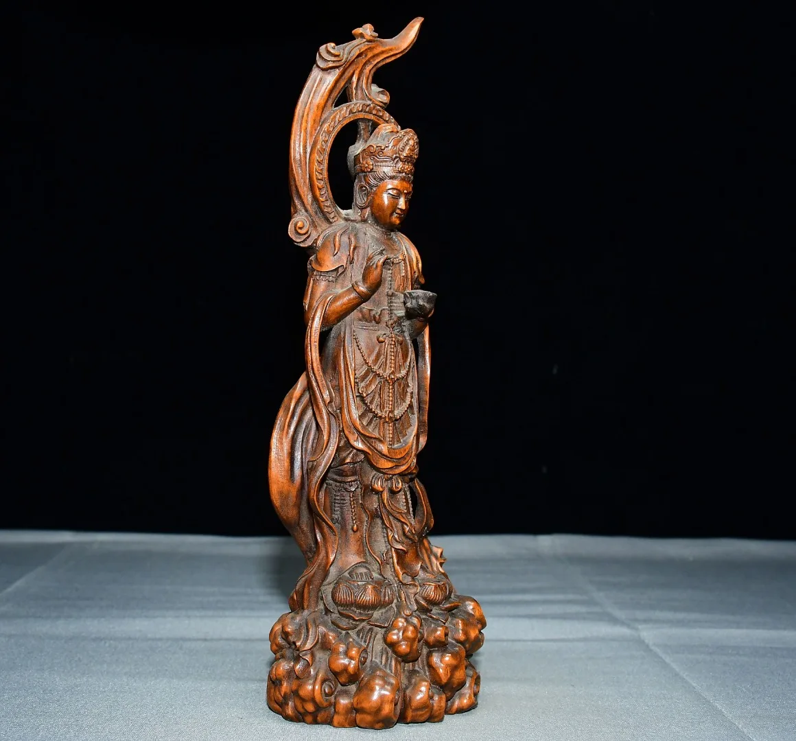 Old Boxwood Flame head backlight Guanyin Bodhisattva Station Buddha Lotus base Amitabha Buddha Study Amass wealth