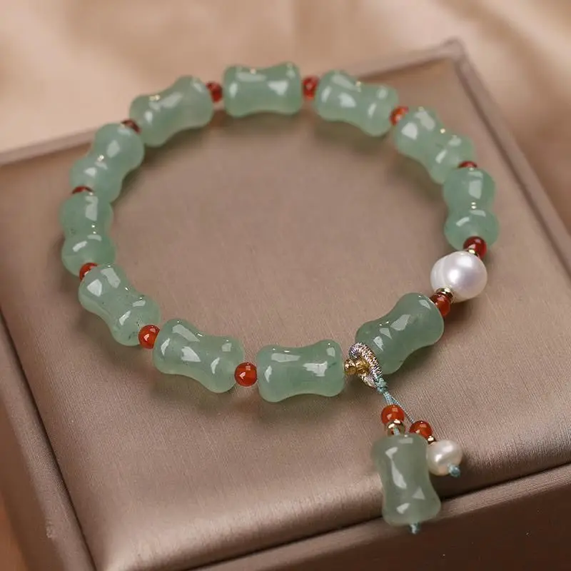 Natural green Dongling bamboo joint jade bracelet for women, a retro and elegant style, a perfect match for best friends