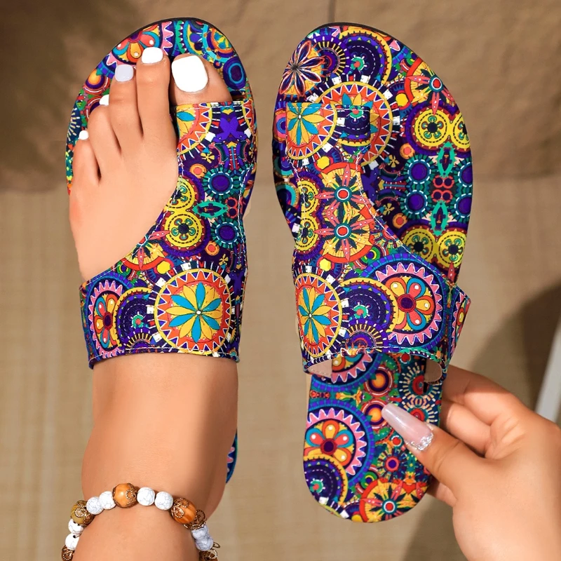 

Женские тапочки, модная нескользящая обувь для женщин, летние удобные сандалии с открытым носком, легкие пляжные тапочки большого размера, женские шлепанцы