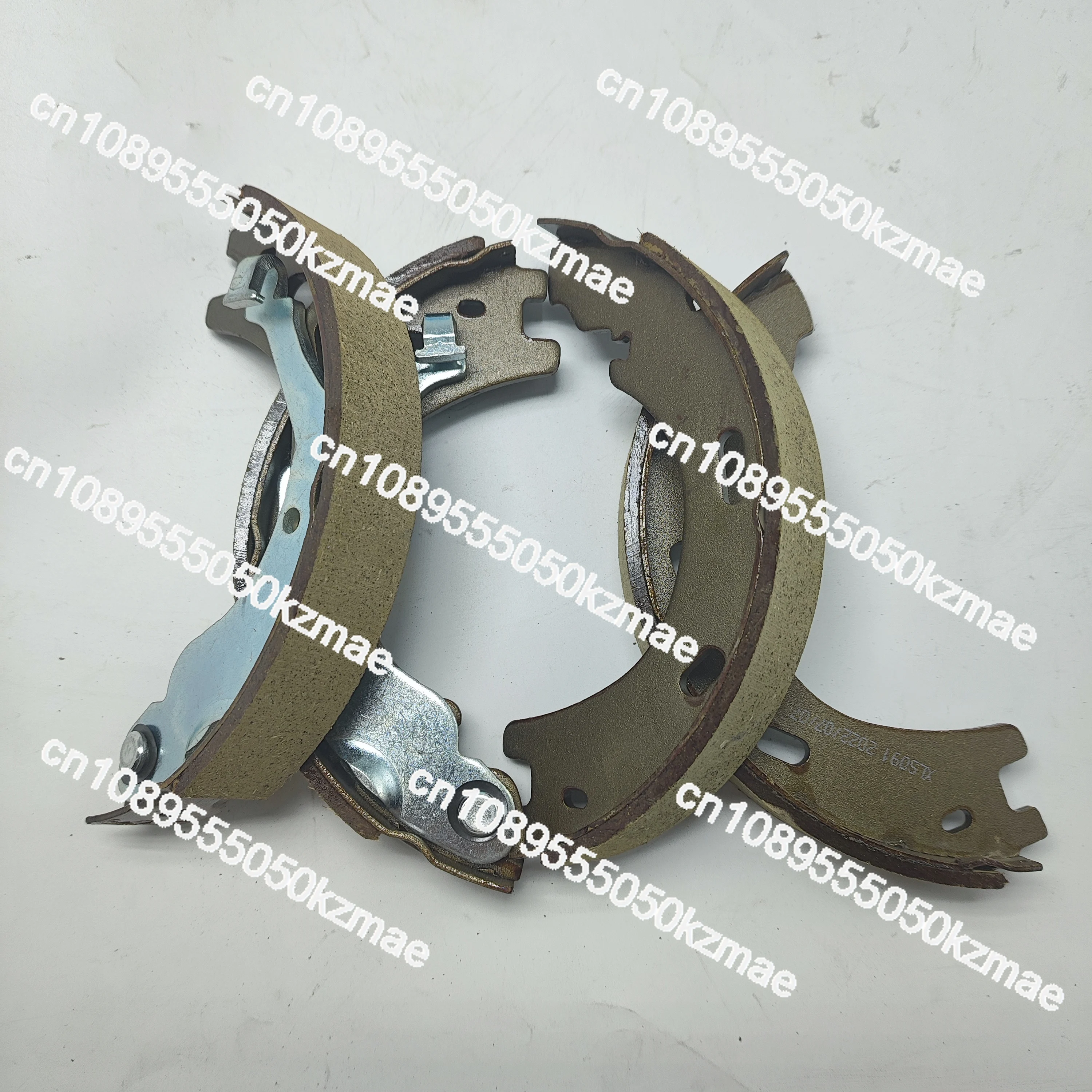 مجموعة وسادات الفرامل الالتقاط LDV T60 |   استبدال حذاء الفرامل الخلفية # C00089219 C00089218