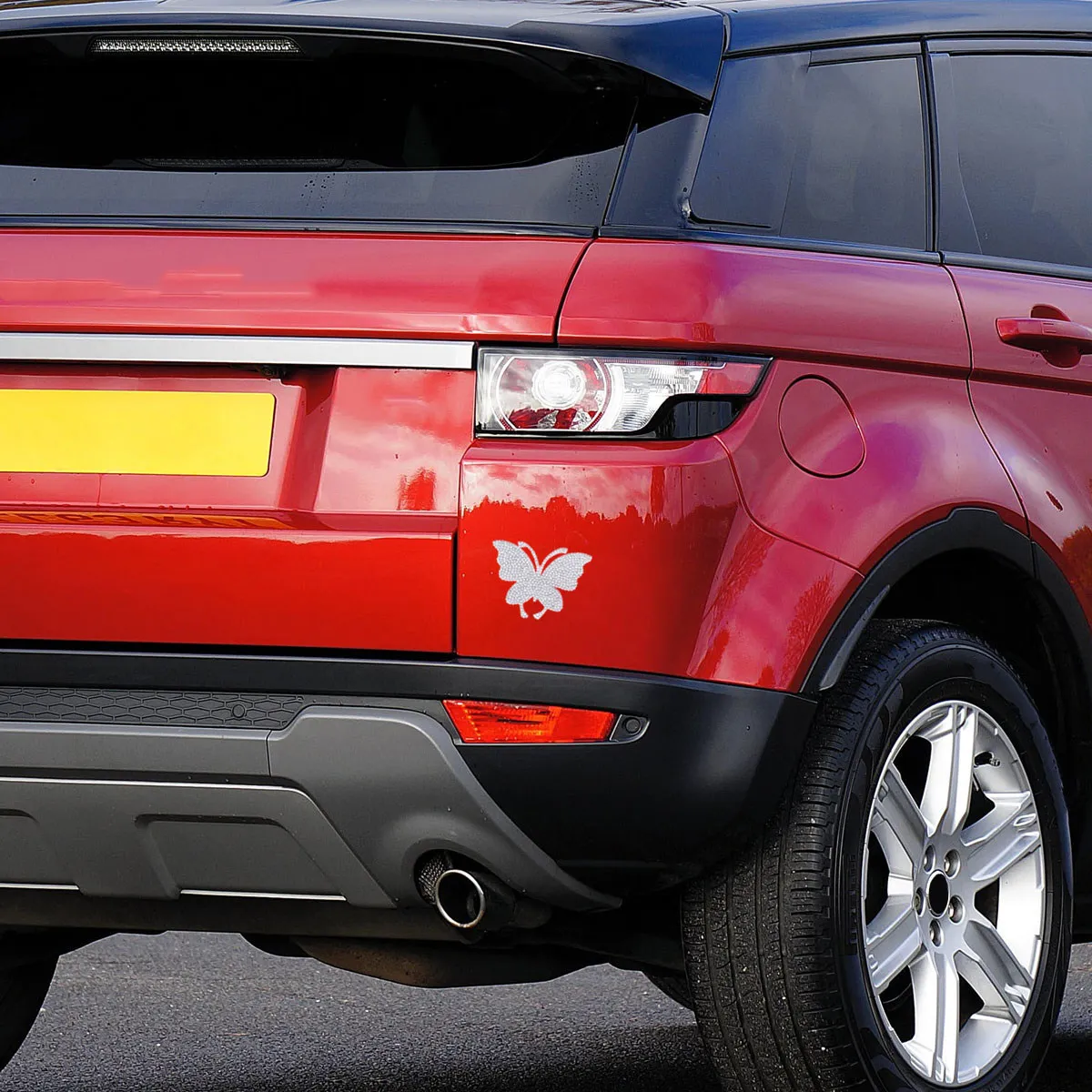 

1Pcs DIY 3D Rhinestone Car Sticker Bright Adhesive Decal for Bumper Window Laptop Auto Decoration Car Stickers