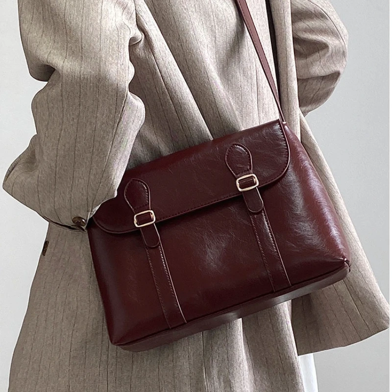 

Новая универсальная женская сумка на плечо, модная однотонная ретро винно-красная сумка через плечо, женская минималистичная сумка из искусственной кожи для работы