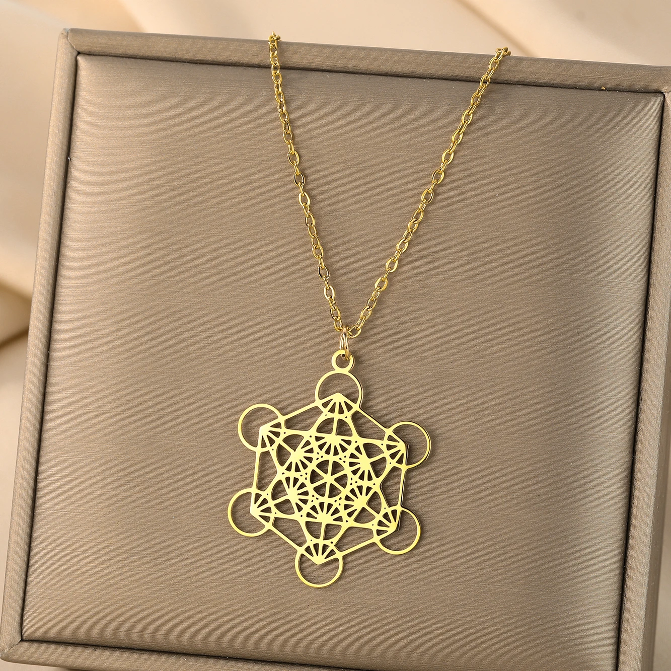 Kinitial Stainless Steel Sacred Geometry Metatron Pendant Necklace Women Men Meditation Religiosus Jewelry Cube Necklace