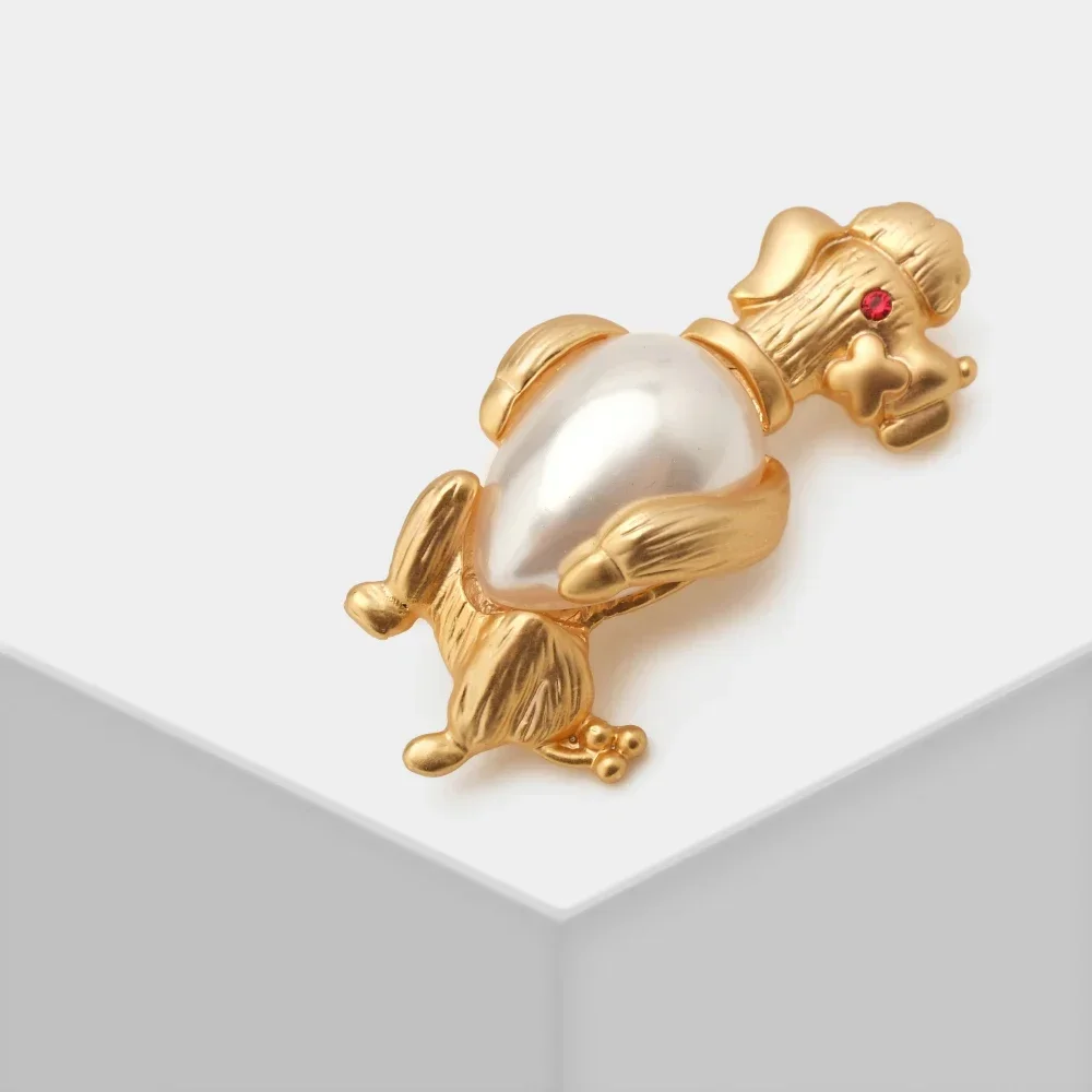 

AB/ Copper alloy with artificial pearl poodle shape design women's dress pin brooch.