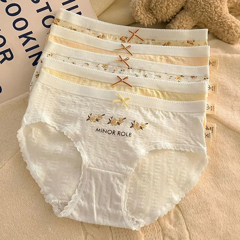 

Underwear Women's Cotton 5A Baby Cotton Antibacterial 100% Bacteriostatic Pure Cotton Japanese Student Middle Waist Briefs Head