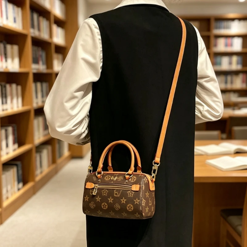 Classic style women's shoulder bag, modern trendy women's zipper crossbody bag, elegant and fashionable patterned handbag