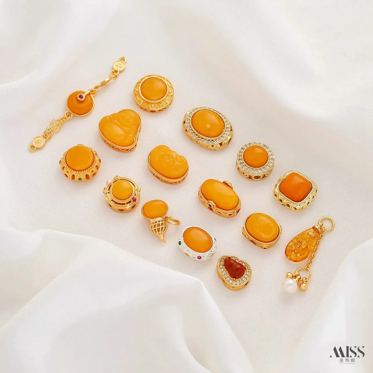 

18K Gold Plated Copper Inlaid Natural Amber Vintage Beads, Floral Spacer Beads, Peace Buckle Half Chain, DIY Jewelry Accessories