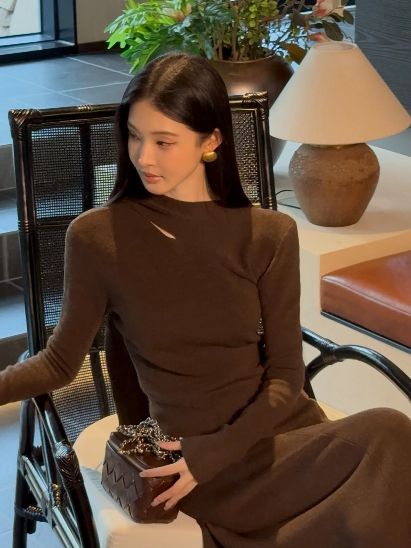 

ALIN Woolen High Waist Women's Suit Brown adow Elegance Design Top And Skirt Set Faionable Winter Outfit for Adults