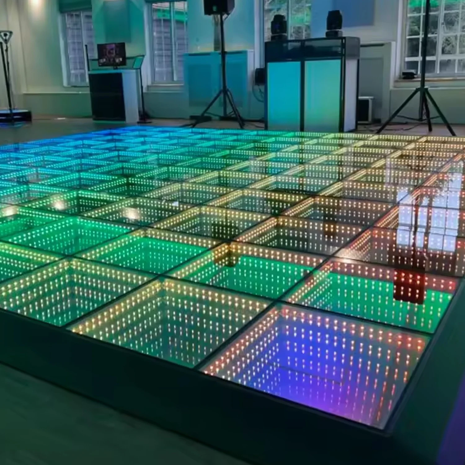 DJ Lighting 3D Infinity Mirror LED Pixel Dance Floor Outdoor Disco Digital Video Stage Floor for Wedding Party