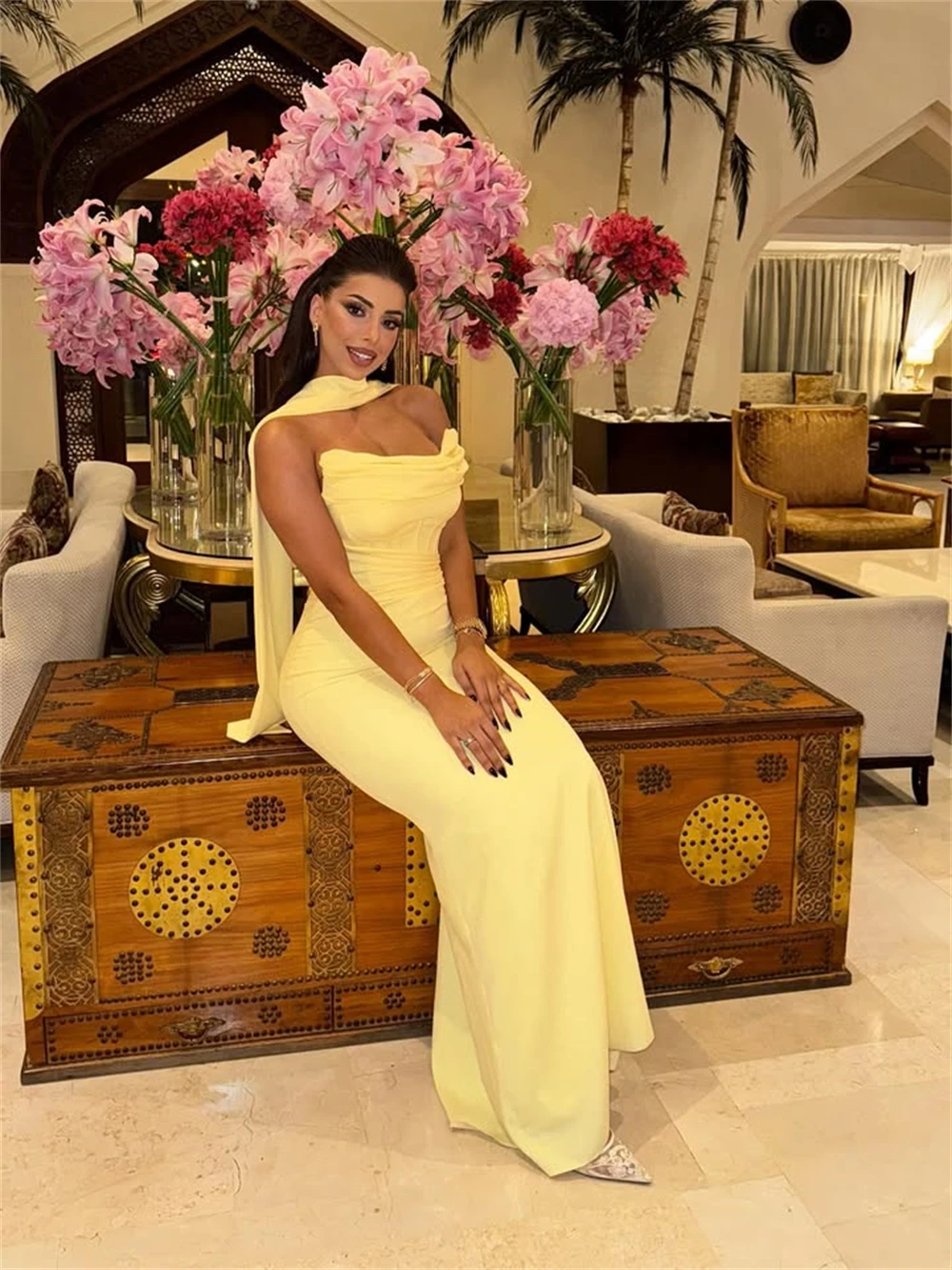 Dianruo-Vestidos De Noche De sirena amarillo, satén fruncido, sin tirantes, largo hasta el suelo, Elegantes personalizados