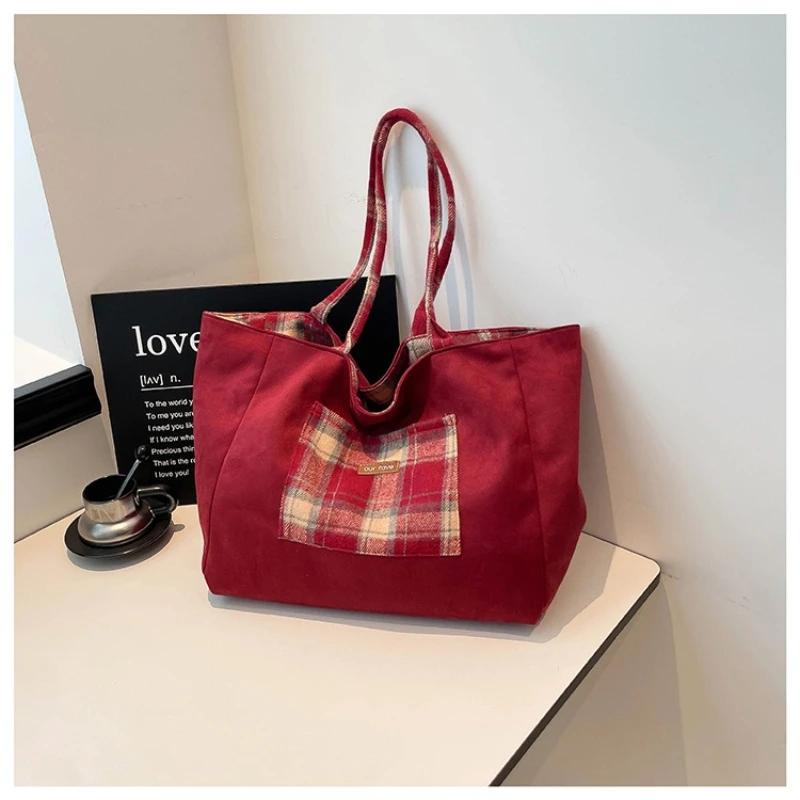 

Elegant British Plaid Women's Crossbody Shoulder Bag Stylish Underarm Tote for Daily Commuter College Leisure Style