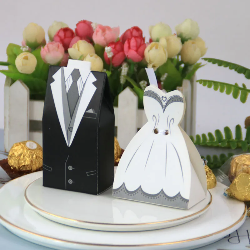 

50Pcs Bride And Groom Candy Boxes Wedding Favor Tuxedo Wedding Dress for Bridal Shower Deco Gifts Packaging Boxes Party Supplies