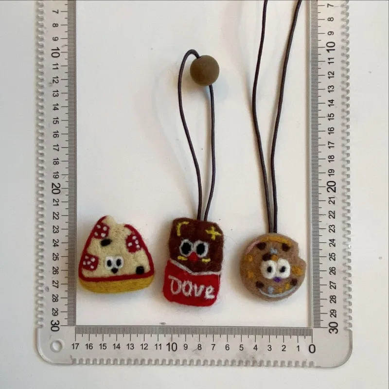 Cute Cookies Pendant Car Keys Keyrings Funny Cookies Doll Series Keys Accessories Handmaking Wool Felt Pendant Creative Gifts