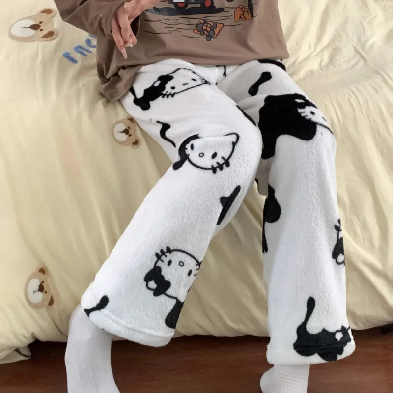 Sanrio-Pijama de felpa suave de Hello Kitty para mujer, ropa de dormir con dibujos animados de franela, pantalones largos con estampado de Anime