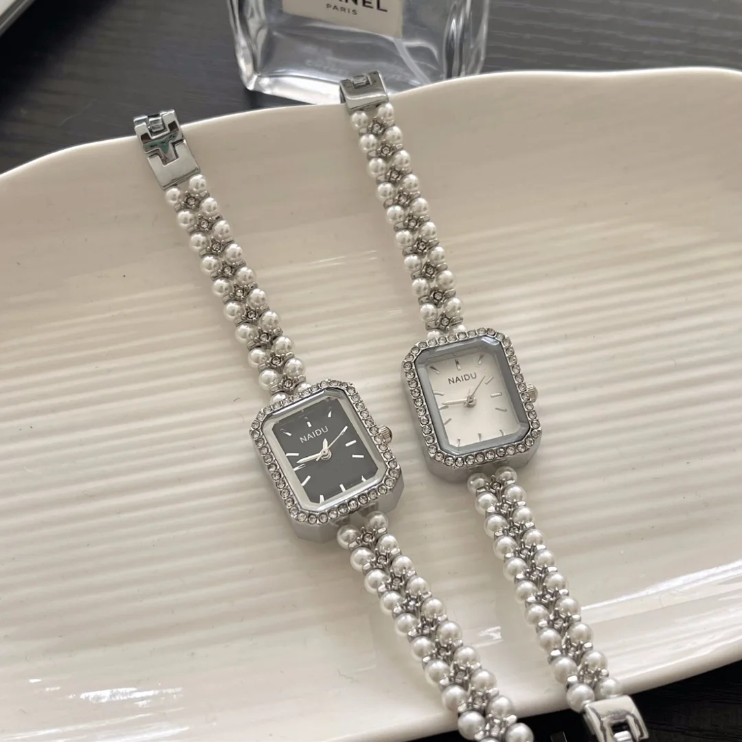 أحدث اللؤلؤ رصع حزام المرأة ووتش الفاخرة الراين السيدات ساعات يد العلامة التجارية الذهب الإناث الكوارتز ساعات المعصم على مدار الساعة