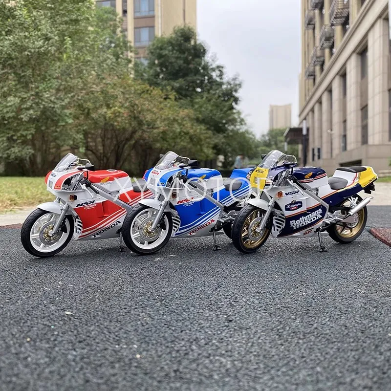

Модель мотоцикла AOSHIMA 1/12 Honda NSR 250R SP R4 Rothmans MC18 из литого металла