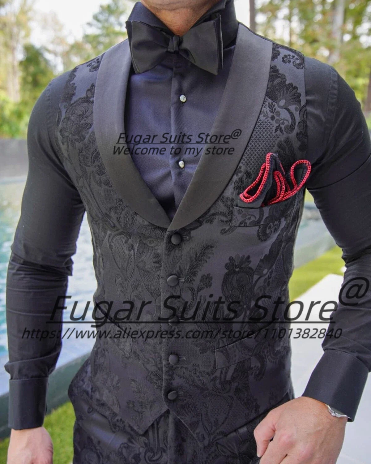 Luxuly الأسود الجاكار الرجال الدعاوى مخصصة سليم صالح الذروة التلبيب العريس الزفاف البدلات الرسمية 3 قطعة مجموعات الذكور حفلة موسيقية الحلل زي أوم