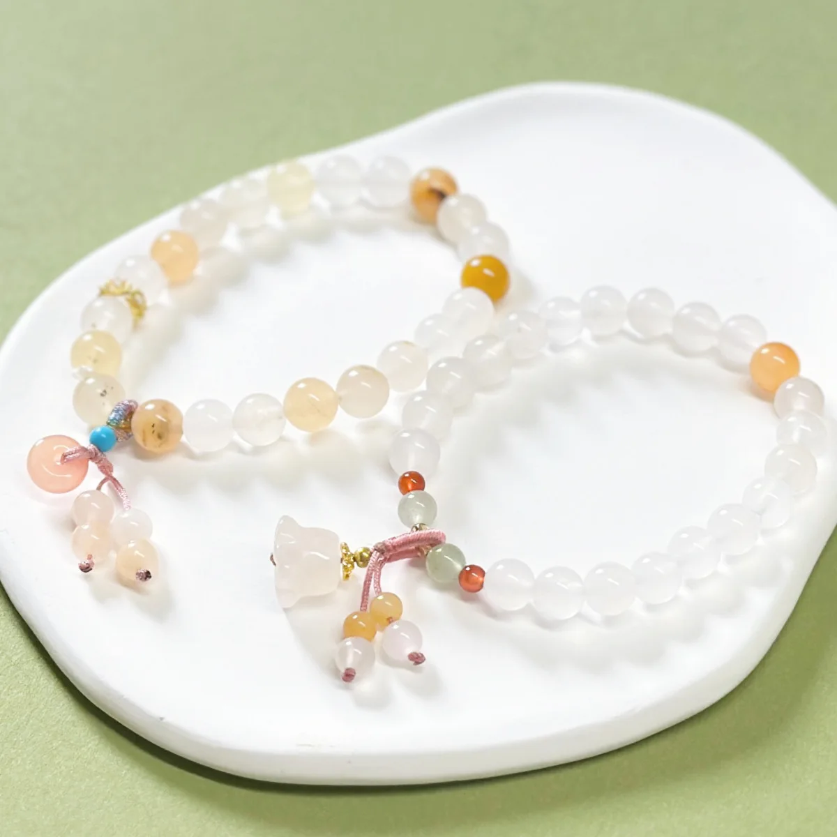 Lucky Natural Quartzite Jade Crystal Beaded Strand Bracelet for Women Female New Design Flower Round Pendant Accessories YBR1247