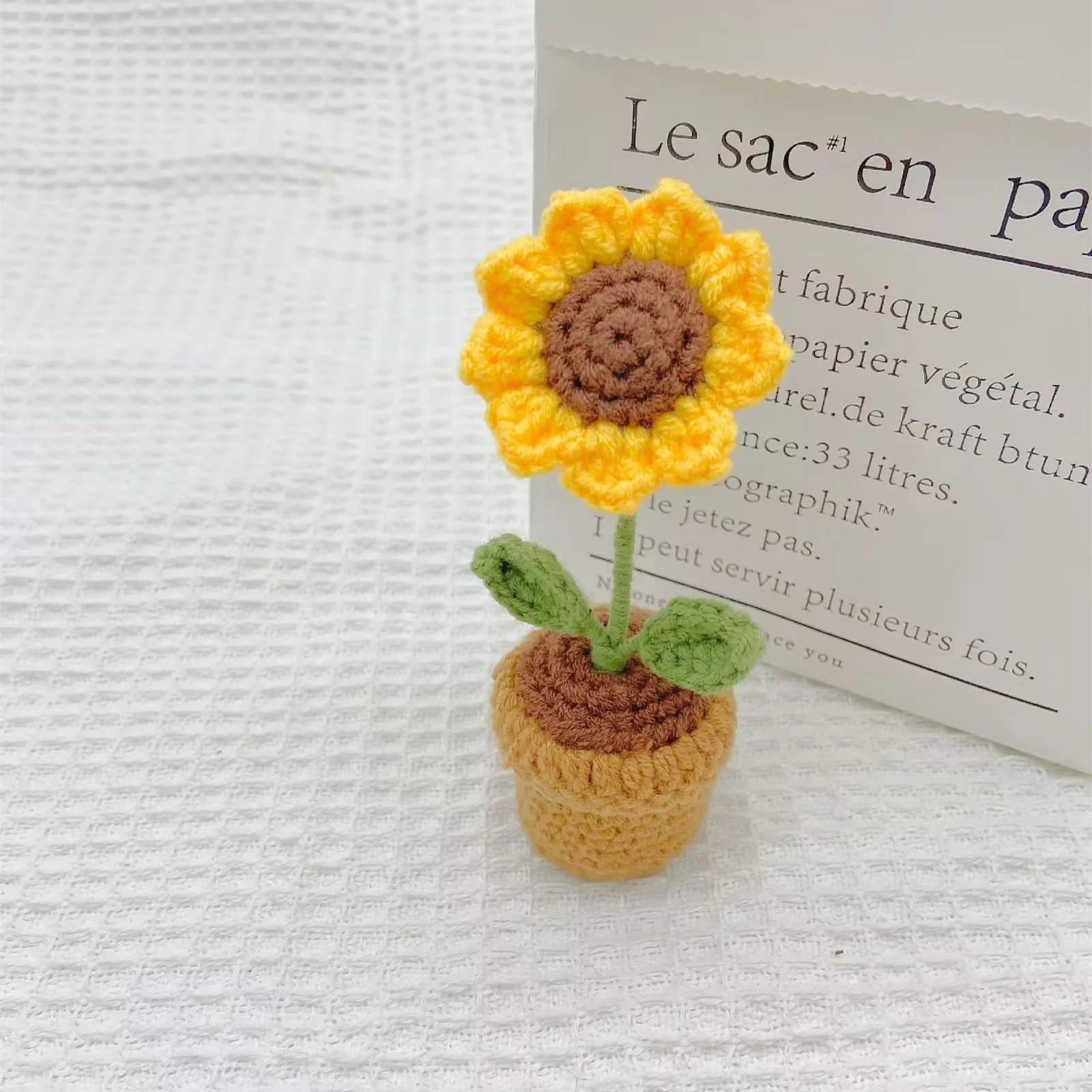 1Pcs Hand Knitting Potted Plants HandWoven Sunflower Daisy Myosotis Crochet Flower Auto Interior Accessories Car Ornaments Decor